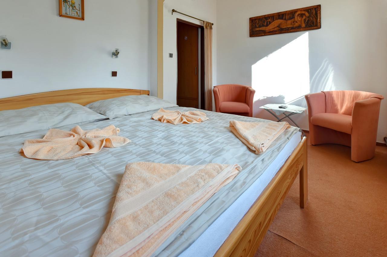 Hotel Kovarna Decin Ngoại thất bức ảnh
